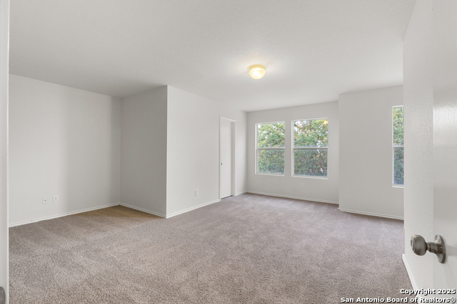 Image 19 of 38 For 103 Shadbush St