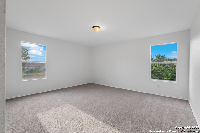 Image 21 of 38 For 103 Shadbush St