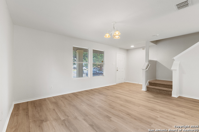 Image 5 of 38 For 103 Shadbush St