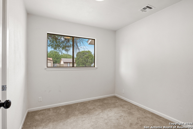 Image 16 of 25 For 9515 Valley Dale