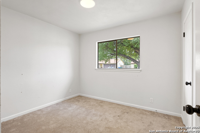 Image 17 of 25 For 9515 Valley Dale