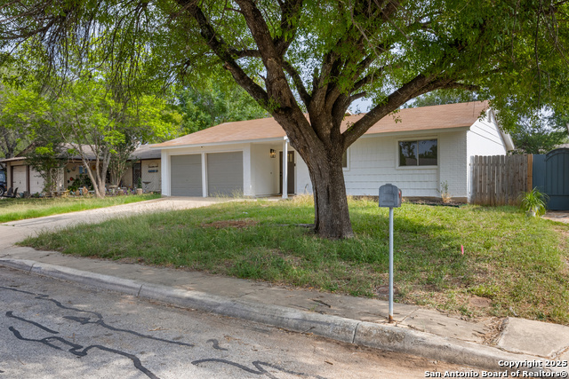 Image 3 of 25 For 9515 Valley Dale