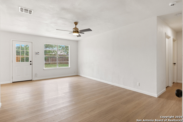Image 7 of 25 For 9515 Valley Dale