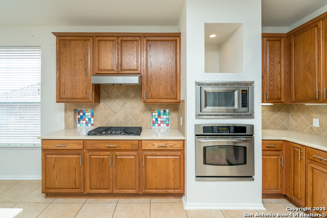 Listing photo id 14 for 10615 Wind Walker
