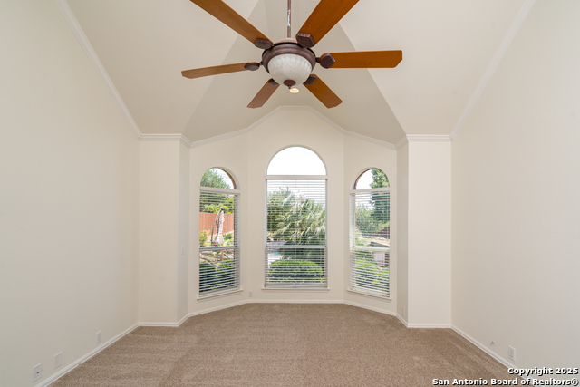 Listing photo id 17 for 10615 Wind Walker