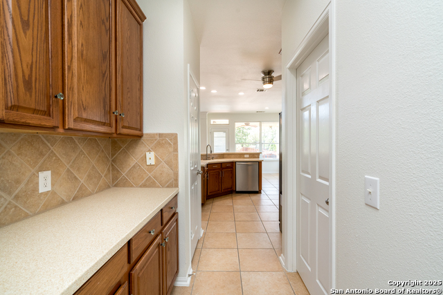 Listing photo id 33 for 10615 Wind Walker