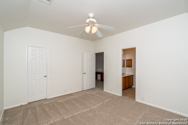 Listing photo id 42 for 10615 Wind Walker