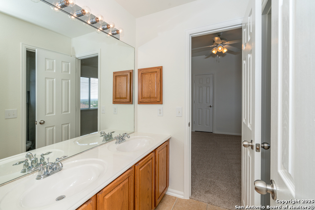 Listing photo id 43 for 10615 Wind Walker