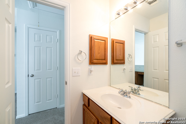 Listing photo id 47 for 10615 Wind Walker