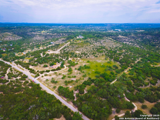 Listing photo id 27 for 1231 Montell