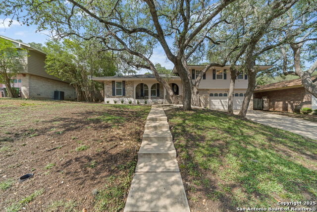 Listing photo id 8 for 14227 Ridgeboro Drive