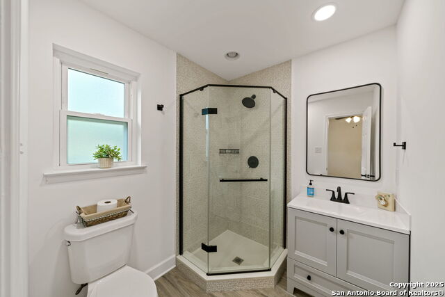 Listing photo id 30 for 14227 Ridgeboro Drive