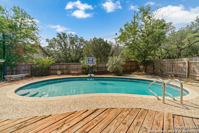 Listing photo id 32 for 14227 Ridgeboro Drive