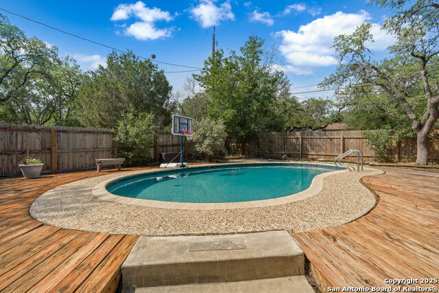 Listing photo id 34 for 14227 Ridgeboro Drive
