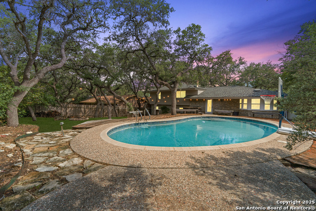 Listing photo id 39 for 14227 Ridgeboro Drive
