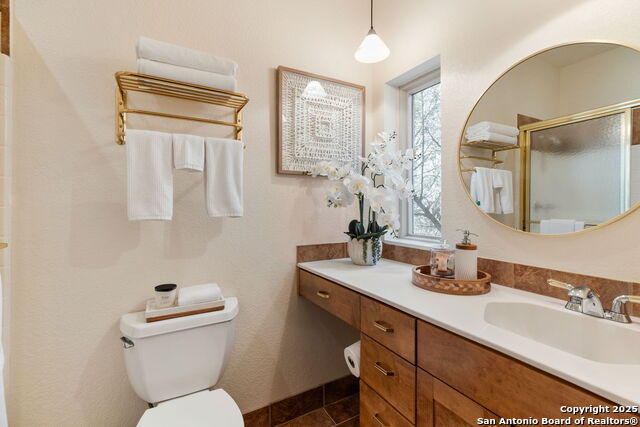 Image 14 of 26 For 10329 Montanio Dr
