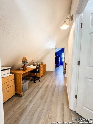 Image 17 of 32 For 556 Fairway Circle