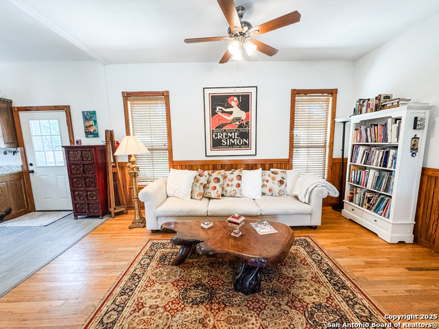 Image 4 of 32 For 556 Fairway Circle