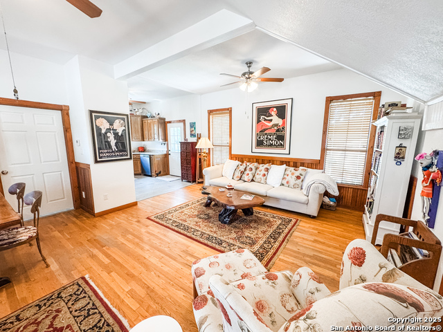 Image 5 of 32 For 556 Fairway Circle