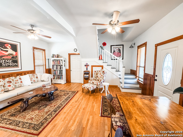 Image 7 of 32 For 556 Fairway Circle