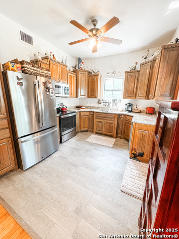 Image 9 of 32 For 556 Fairway Circle