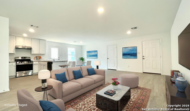 Image 6 of 13 For 4211 Cove  