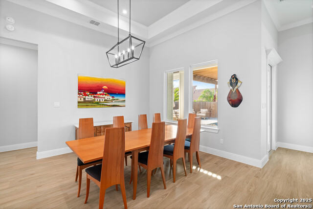 Listing photo id 13 for 14342 Aquarius St