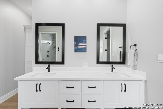 Listing photo id 17 for 14342 Aquarius St