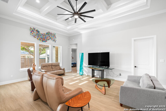 Listing photo id 24 for 14342 Aquarius St