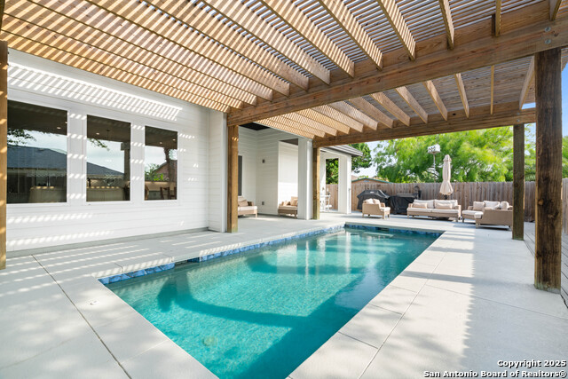 Listing photo id 30 for 14342 Aquarius St