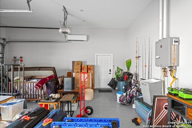 Listing photo id 33 for 14342 Aquarius St