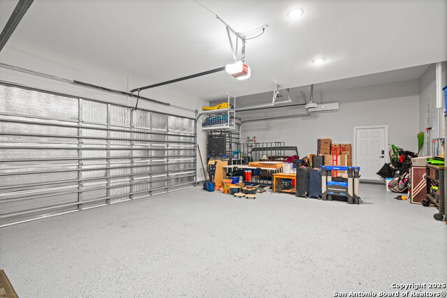 Listing photo id 34 for 14342 Aquarius St