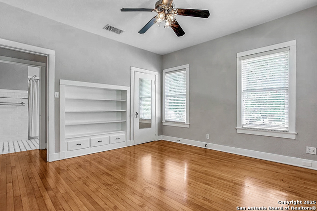 Image 19 of 32 For 436 Gramercy Pl W