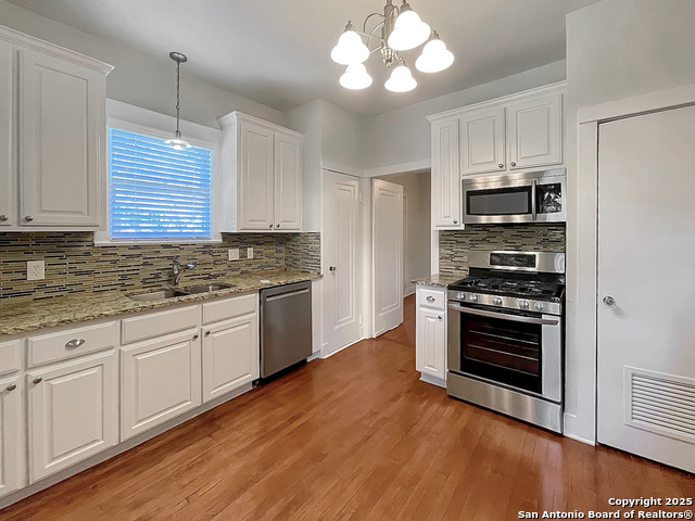 Image 9 of 32 For 436 Gramercy Pl W