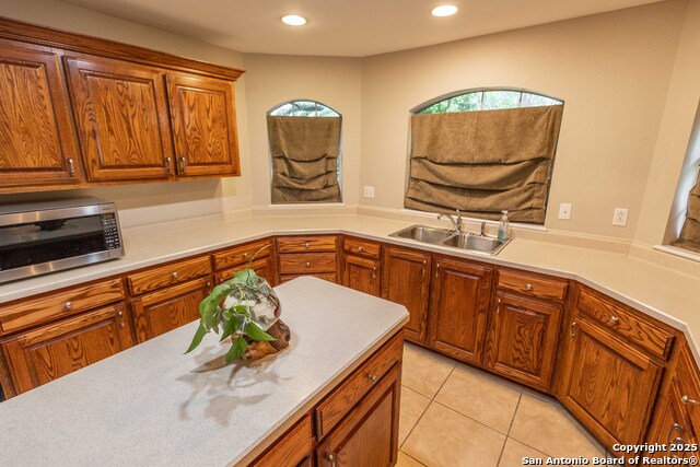 Image 10 of 39 For 633 Sunrise Ave