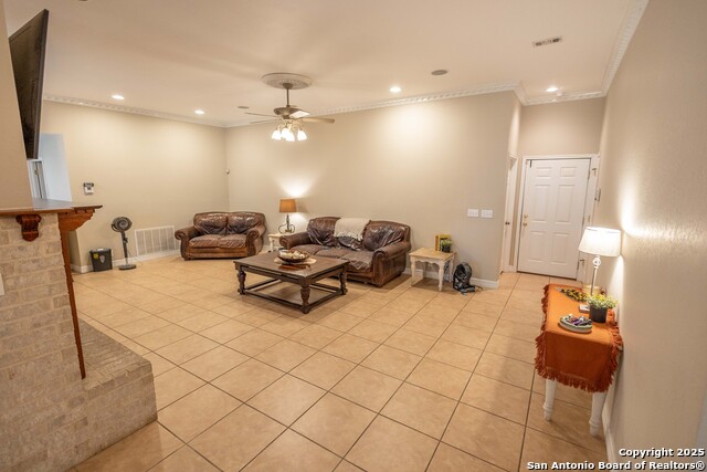 Image 18 of 39 For 633 Sunrise Ave