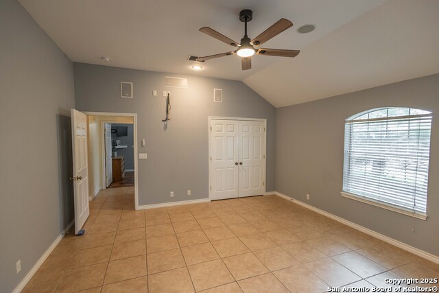 Image 21 of 39 For 633 Sunrise Ave