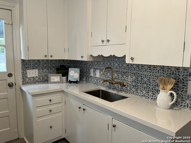 Image 4 of 9 For 117 Ridgewood Ct W