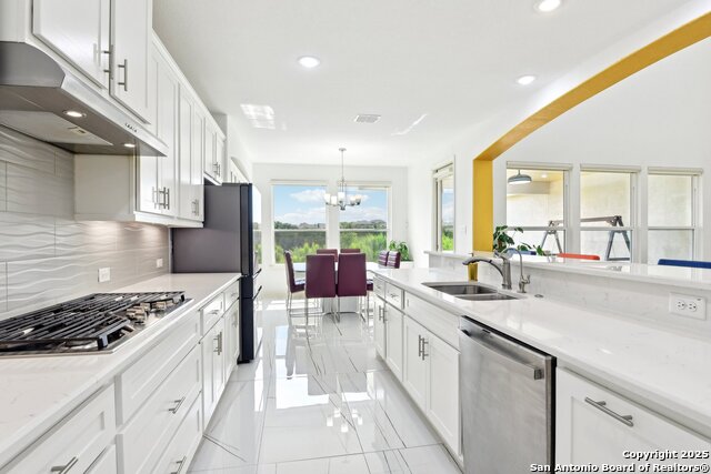 Image 12 of 51 For 27118 Dana Creek Dr