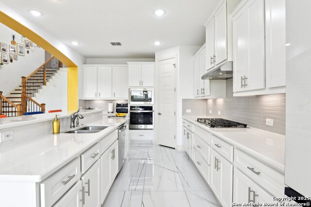 Image 13 of 51 For 27118 Dana Creek Dr