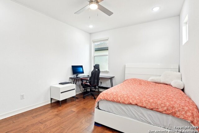 Image 33 of 51 For 27118 Dana Creek Dr