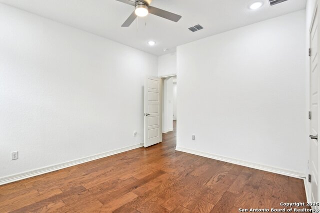 Image 36 of 51 For 27118 Dana Creek Dr