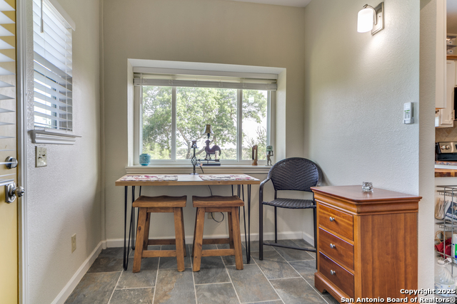 Image 16 of 22 For 215 Jennifer Drive
