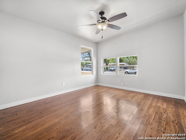 Image 11 of 14 For 407 Sharon Dr