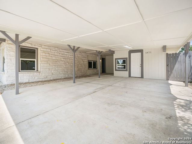 Image 3 of 14 For 407 Sharon Dr