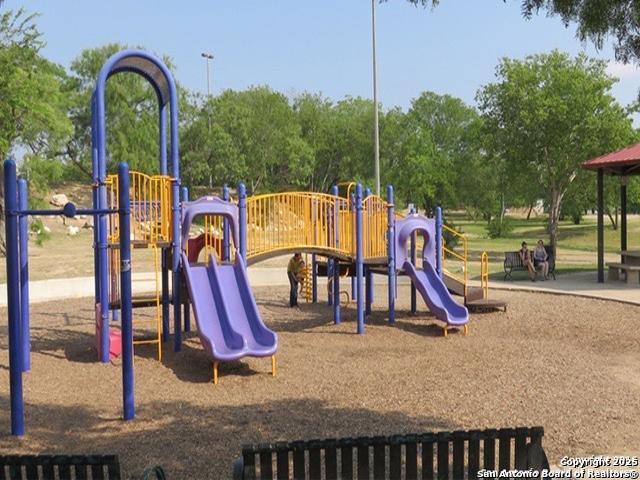 Image 21 of 24 For 9831 Marbach Crest