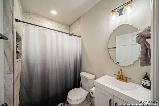 Listing photo id 9 for 1341 Paso Hondo