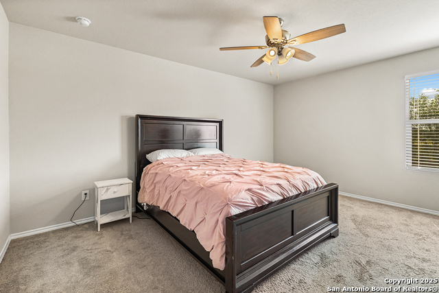 Listing photo id 11 for 7207 Lincoln Trace