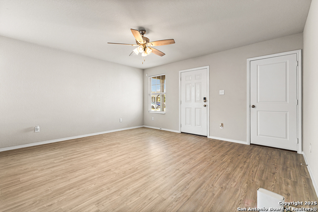 Listing photo id 1 for 7207 Lincoln Trace