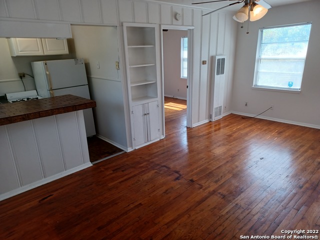 Image 5 of 11 For 803 Eleanor Ave  A